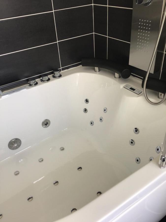 Les Appartements D'Au Coin Du Spa ブローニュ・シュル・メール エクステリア 写真