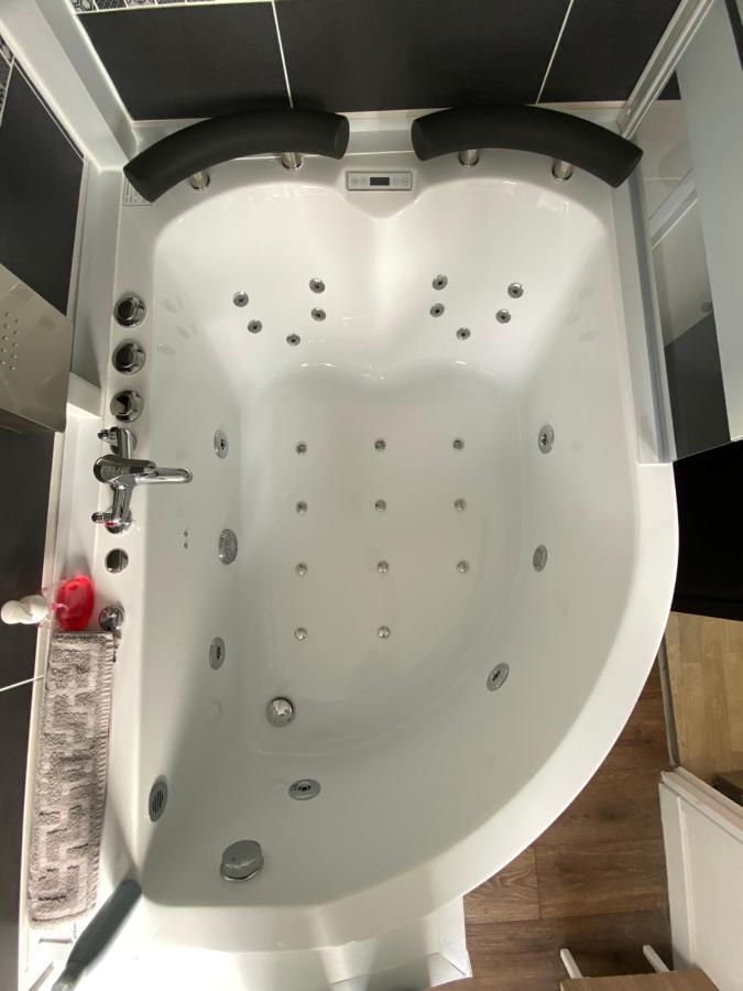 Les Appartements D'Au Coin Du Spa ブローニュ・シュル・メール エクステリア 写真