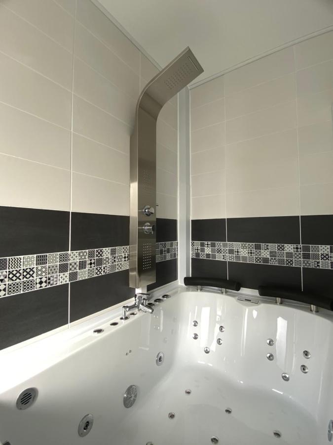 Les Appartements D'Au Coin Du Spa ブローニュ・シュル・メール エクステリア 写真
