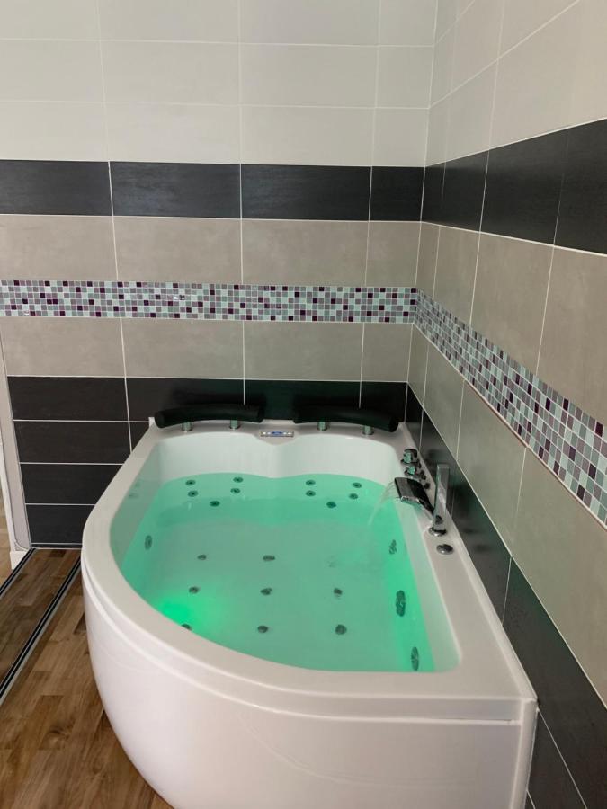 Les Appartements D'Au Coin Du Spa ブローニュ・シュル・メール エクステリア 写真